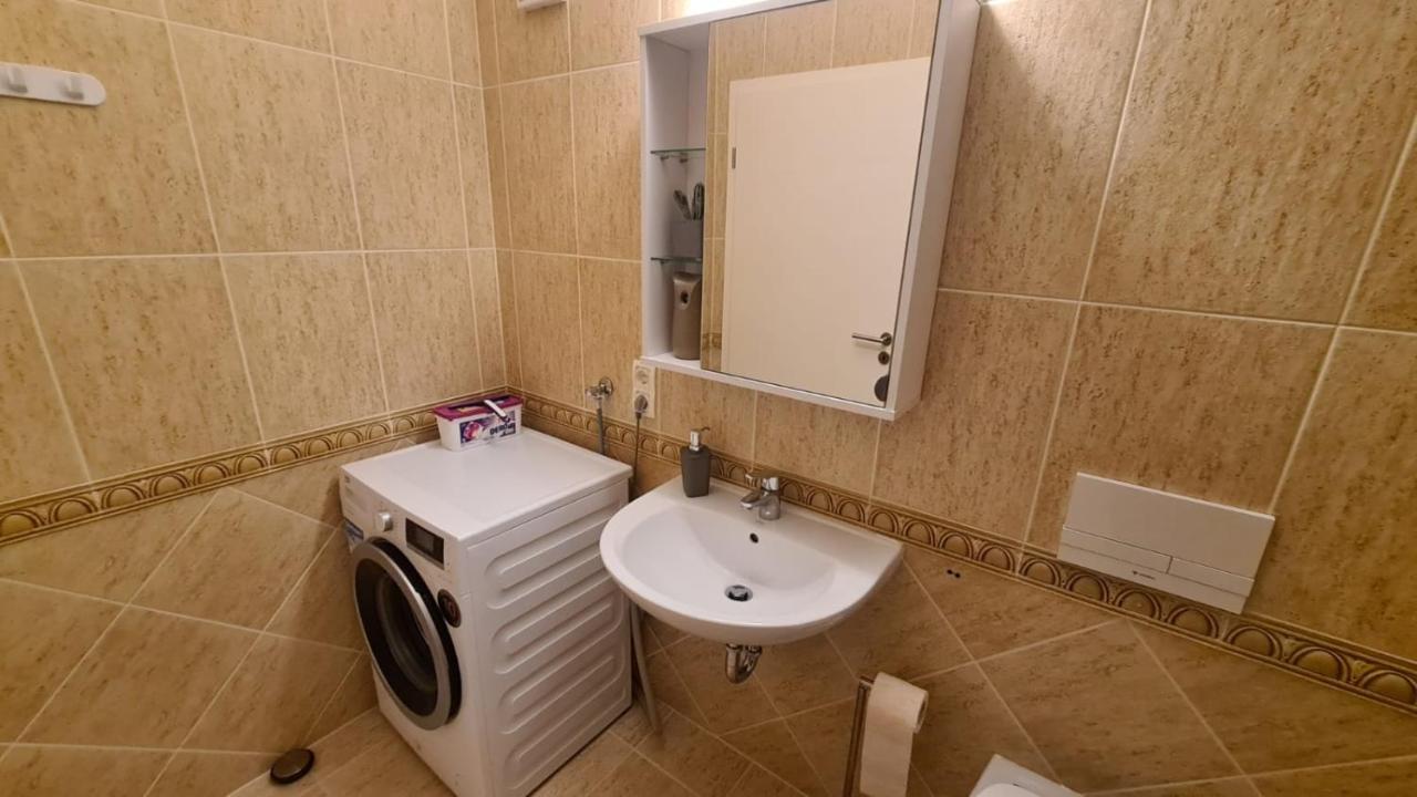 Apartament Mirubias Leilighet Braşov Eksteriør bilde